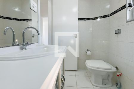 Apartamento à venda com 74m², 2 quartos e 1 vaga Apartamento à venda com 74m², 2 quartos e 1 vagaBanheiro Corredor
