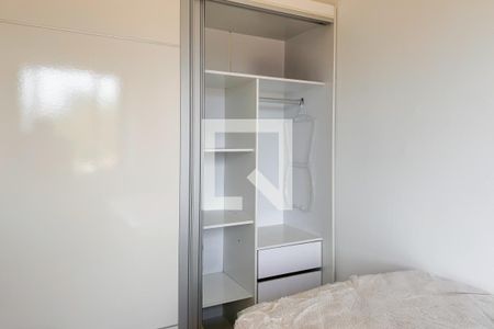 Apartamento à venda com 74m², 2 quartos e 1 vaga Apartamento à venda com 74m², 2 quartos e 1 vagaQuarto 1 - Armários