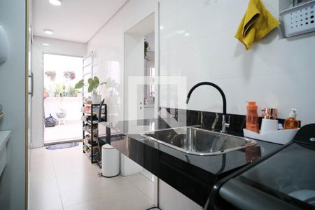 Casa à venda com 150m², 3 quartos e 2 vagas Casa à venda com 150m², 3 quartos e 2 vagasÁrea de Serviço