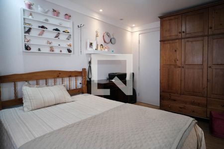 Casa à venda com 150m², 3 quartos e 2 vagas Casa à venda com 150m², 3 quartos e 2 vagasQuarto 3