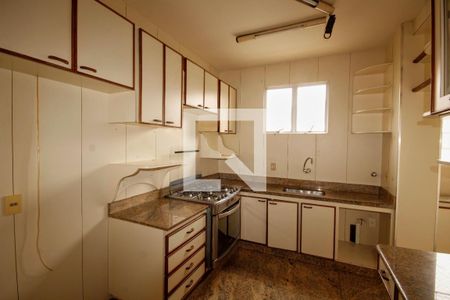 Cozinha de apartamento à venda com 4 quartos, 180m² em Santo Antônio, Belo Horizonte