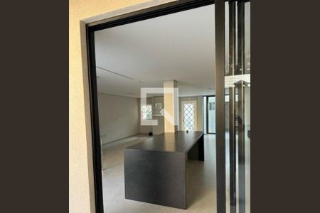 Casa à venda com 3 quartos, 260m² em Jardim Sao Caetano, São Caetano do Sul