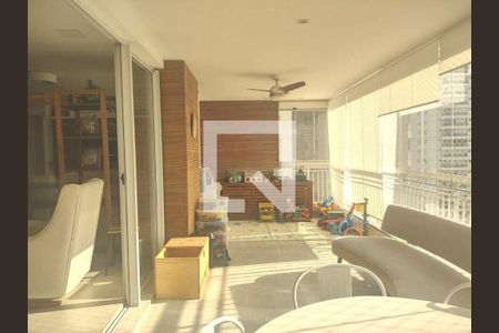 Apartamento à venda com 3 quartos, 135m² em Santo Amaro, São Paulo