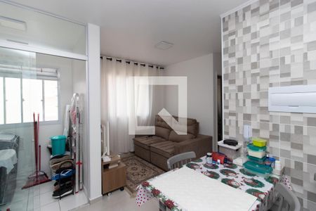 Sala/Cozinha de apartamento para alugar com 2 quartos, 46m² em Parque Vitoria, São Paulo