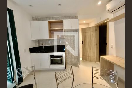 Studio de apartamento à venda com 1 quarto, 38m² em Copacabana, Rio de Janeiro