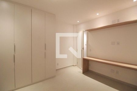 Quarto de apartamento à venda com 1 quarto, 68m² em Copacabana, Rio de Janeiro