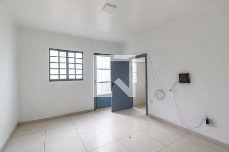 Sala 2 de casa para alugar com 5 quartos, 220m² em Medianeira, Porto Alegre