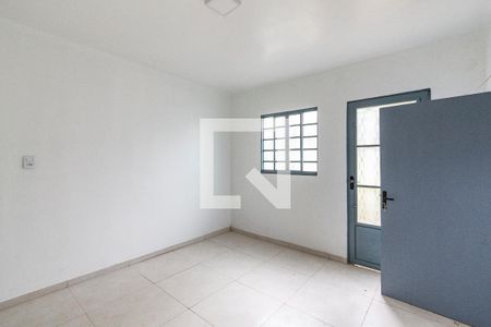 Sala 2 de casa para alugar com 5 quartos, 220m² em Medianeira, Porto Alegre