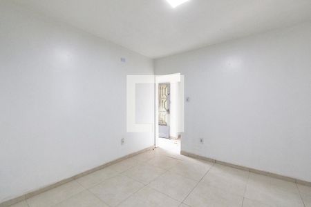 Sala 1 de casa para alugar com 5 quartos, 220m² em Medianeira, Porto Alegre