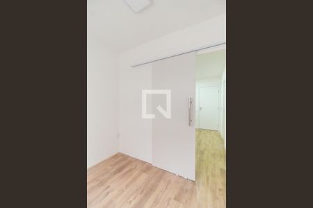 Quarto de kitnet/studio para alugar com 1 quarto, 26m² em Conjunto Residencial José Bonifácio, São Paulo