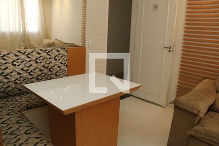 Sala de apartamento para alugar com 2 quartos, 45m² em Jardim Alvorada, Nova Iguaçu