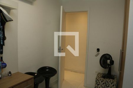 Quarto 1 de apartamento para alugar com 2 quartos, 45m² em Jardim Alvorada, Nova Iguaçu