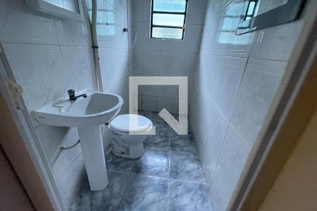 Casa para alugar com 37m², 1 quarto e sem vaga Casa para alugar com 37m², 1 quarto e sem vagaBanheiro