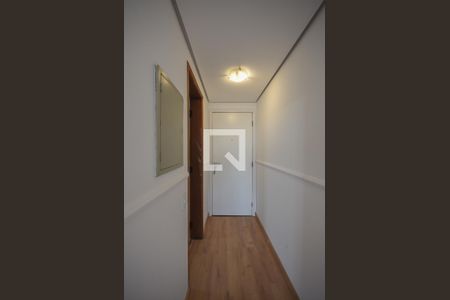 Hall de Entrada de apartamento à venda com 3 quartos, 101m² em Vila Suzana, São Paulo