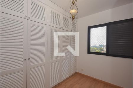 Quarto 1 de apartamento à venda com 3 quartos, 101m² em Vila Suzana, São Paulo