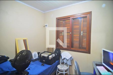 Quarto de casa à venda com 2 quartos, 70m² em Guajuviras, Canoas