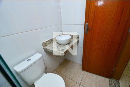 Banheiro de kitnet/studio para alugar com 1 quarto, 60m² em Dom Joaquim, Belo Horizonte