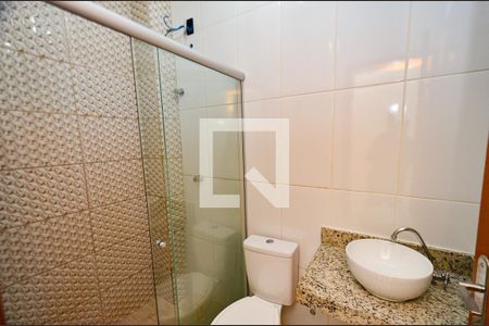 Banheiro de kitnet/studio para alugar com 1 quarto, 60m² em Dom Joaquim, Belo Horizonte