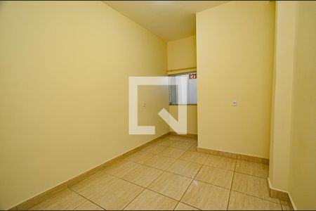 Quarto de kitnet/studio para alugar com 1 quarto, 60m² em Dom Joaquim, Belo Horizonte