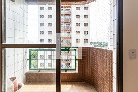 Varanda de apartamento à venda com 2 quartos, 70m² em Vila Butantã, São Paulo