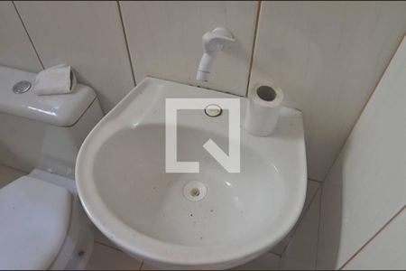 Banheiro de casa à venda com 1 quarto, 40m² em Mato Grande, Canoas