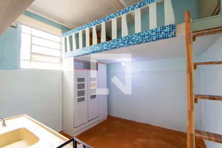 Sala/Quarto/Cozinha de casa para alugar com 1 quarto, 15m² em Vila Bela Vista, Santo André