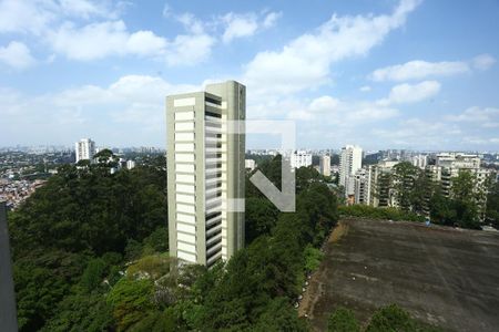 Sala 4 vista de apartamento à venda com 4 quartos, 300m² em Vila Suzana, São Paulo