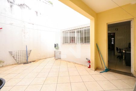 Casa para alugar com 200m², 2 quartos e 2 vagas Casa para alugar com 200m², 2 quartos e 2 vagasQuintal e Área de Serviço