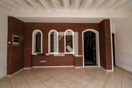 Casa para alugar com 200m², 2 quartos e 2 vagas Casa para alugar com 200m², 2 quartos e 2 vagasGaragem