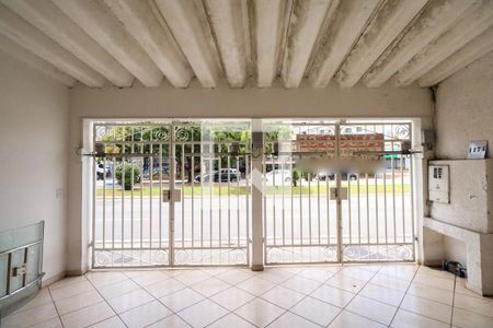 Casa para alugar com 200m², 2 quartos e 2 vagas Casa para alugar com 200m², 2 quartos e 2 vagasGaragem
