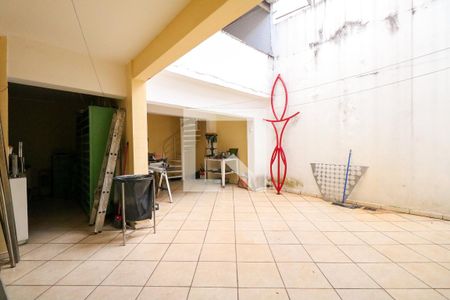 Casa para alugar com 200m², 2 quartos e 2 vagas Casa para alugar com 200m², 2 quartos e 2 vagasQuintal e Área de Serviço