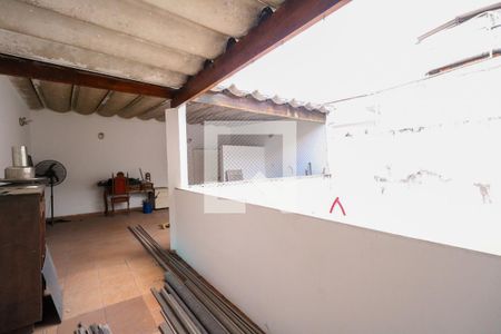 Casa para alugar com 200m², 2 quartos e 2 vagas Casa para alugar com 200m², 2 quartos e 2 vagasQuintal