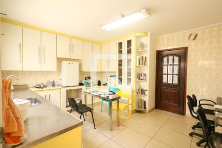 Casa para alugar com 200m², 2 quartos e 2 vagas Casa para alugar com 200m², 2 quartos e 2 vagasCozinha