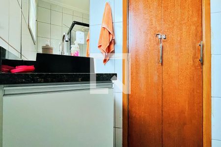 Banheiro da Suíte 1 de apartamento à venda com 2 quartos, 65m² em Jardim Flor do Campo, Guarulhos