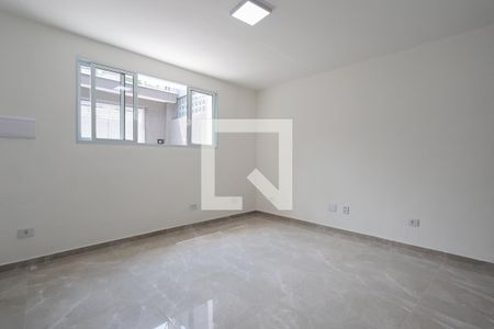 Sala de casa à venda com 3 quartos, 100m² em Vila Prado, São Paulo