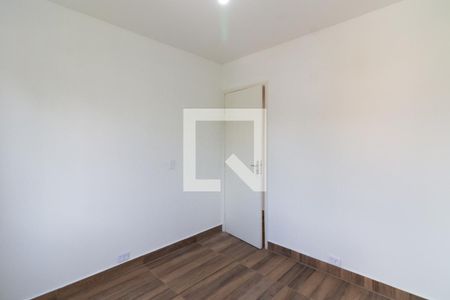 Quarto 2 de apartamento para alugar com 2 quartos, 50m² em Jardim Rizzo, São Paulo