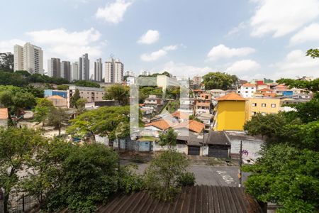 Vista Quarto de apartamento para alugar com 2 quartos, 50m² em Jardim Rizzo, São Paulo