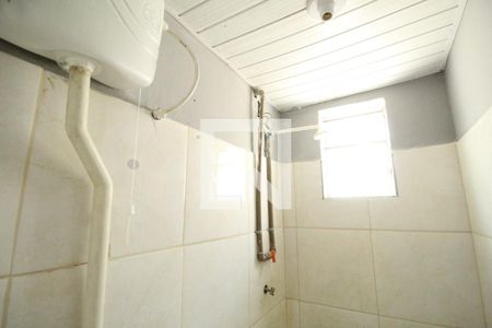 Banheiro de kitnet/studio para alugar com 1 quarto, 30m² em Anil, Rio de Janeiro