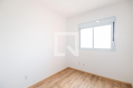 Quarto 1 de apartamento para alugar com 2 quartos, 45m² em Helena Maria, Osasco