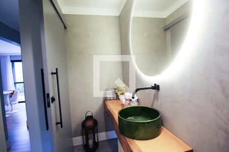 Lavabo de casa à venda com 4 quartos, 250m² em Moema, São Paulo