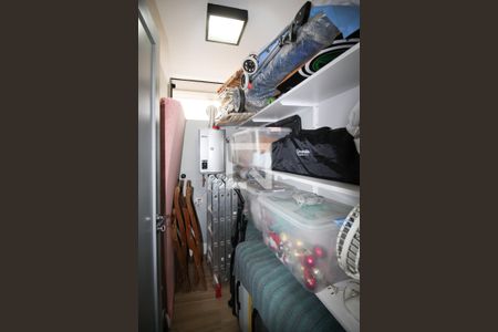 Casa à venda com 250m², 4 quartos e 3 vagas Casa à venda com 250m², 4 quartos e 3 vagasDespensa