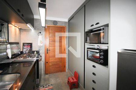 Casa à venda com 250m², 4 quartos e 3 vagas Casa à venda com 250m², 4 quartos e 3 vagasCozinha