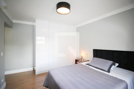 Casa à venda com 250m², 4 quartos e 3 vagas Casa à venda com 250m², 4 quartos e 3 vagasSuíte 2