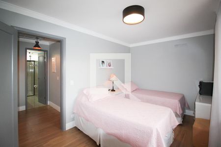 Casa à venda com 250m², 4 quartos e 3 vagas Casa à venda com 250m², 4 quartos e 3 vagasQuarto 2