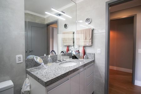 Casa à venda com 250m², 4 quartos e 3 vagas Casa à venda com 250m², 4 quartos e 3 vagasBanheiro da Suíte 2