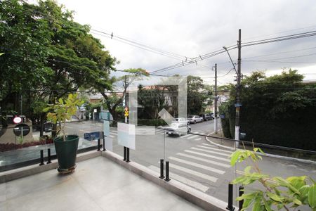 Casa à venda com 250m², 4 quartos e 3 vagas Casa à venda com 250m², 4 quartos e 3 vagasVaranda da Suíte 1