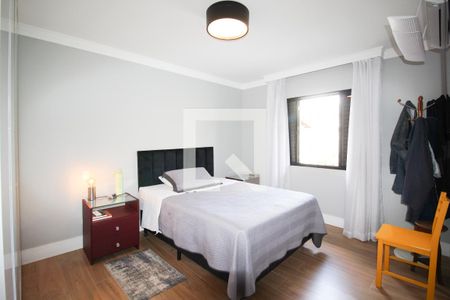 Casa à venda com 250m², 4 quartos e 3 vagas Casa à venda com 250m², 4 quartos e 3 vagasSuíte 2