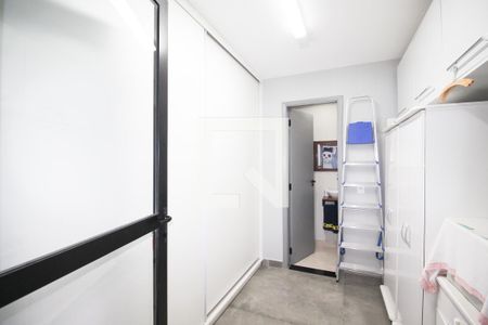 Casa à venda com 250m², 4 quartos e 3 vagas Casa à venda com 250m², 4 quartos e 3 vagasQuarto de Serviço