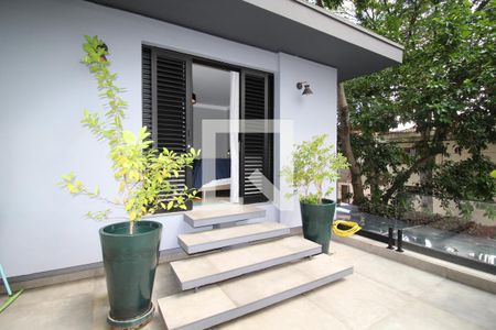 Casa à venda com 250m², 4 quartos e 3 vagas Casa à venda com 250m², 4 quartos e 3 vagasVaranda da Suíte 1