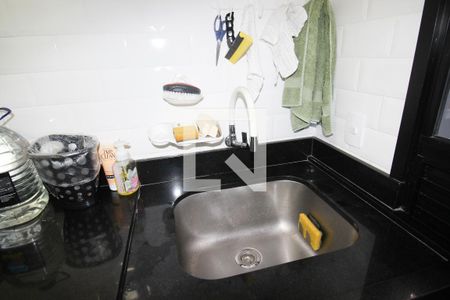 Casa à venda com 250m², 4 quartos e 3 vagas Casa à venda com 250m², 4 quartos e 3 vagasÁrea de Serviço